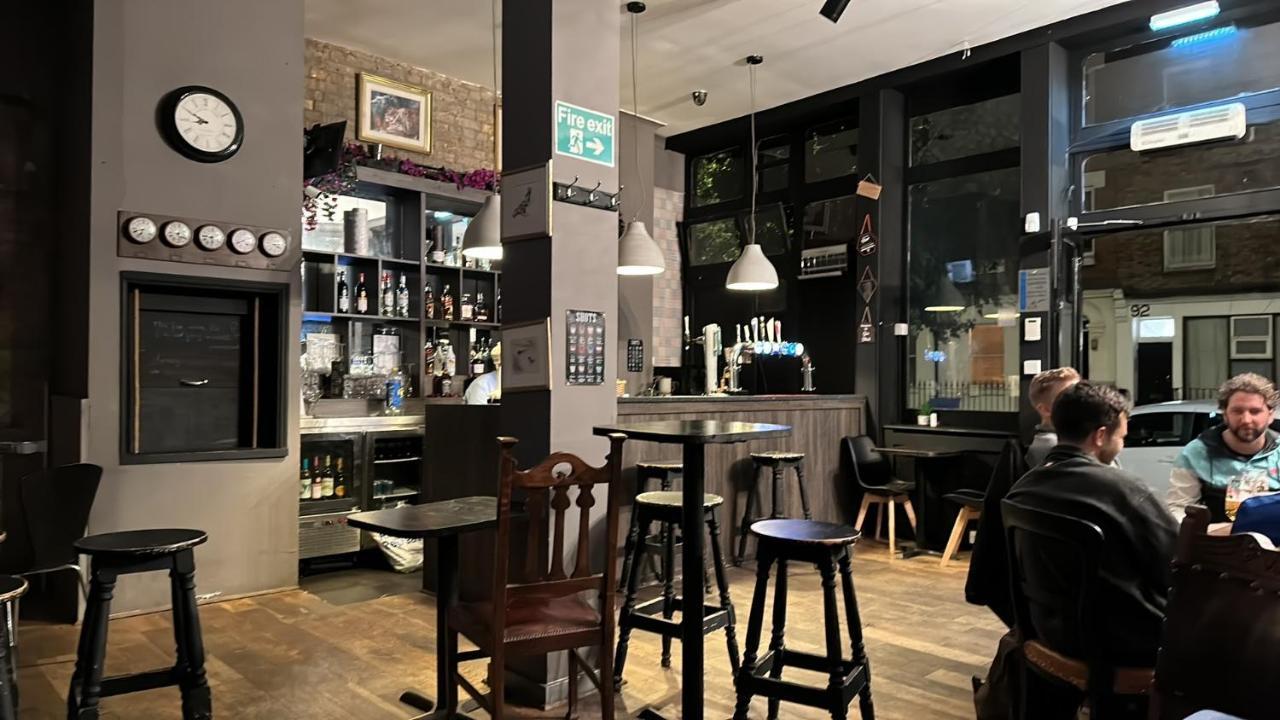 Bell House Hostel 런던 외부 사진